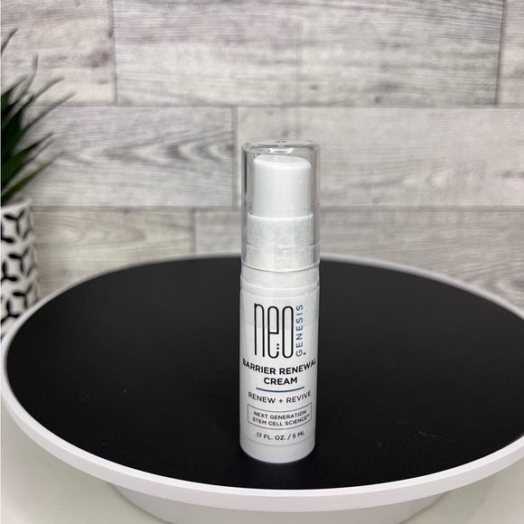 Sold!5 Piece Medical-Grade Growth Factor trials (Plated, Neocutis, Neogenesis & - Picture 6 of 11